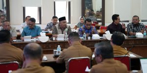DEWAN PERWAKILAN RAKYAT ACEH | Daftar Berita